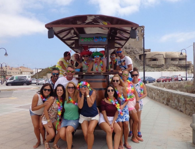 Rodeando la beer bike